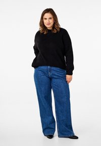 Zizzi Stickad tröja - black mel