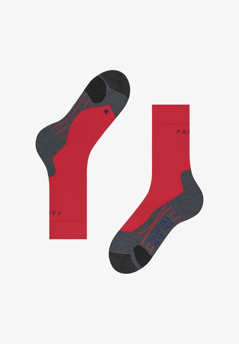 Chaussettes rouges et grises avec renforts au niveau des orteils et du talon. Présentent des rayures et des motifs de texte en bleu. Le matériau semble doux et extensible.