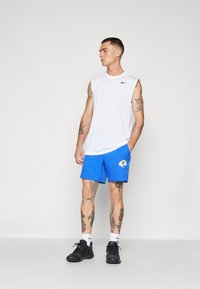 Nike Performance NFL LOS ANGELES RAMS VICTORY SHORT - Sportiniai šortai - hyper royal