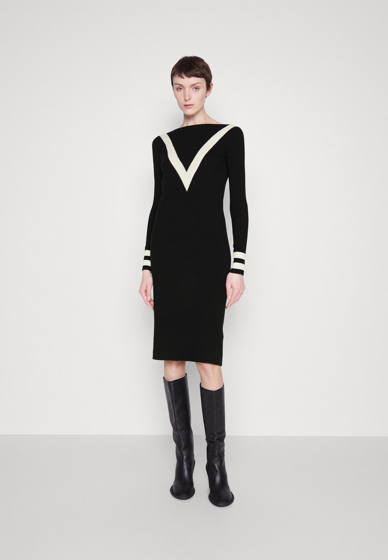 pure-cashmere-v-line-boat-neck-dress-neulemekko-black-musta