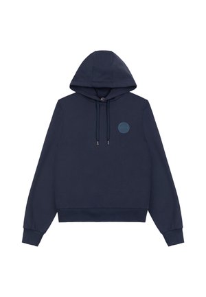 Granatowa bluza z kapturem typu pullover z troczkami, długimi rękawami, ściągaczami przy mankietach i u dołu oraz małym okrągłym logo na lewej piersi.