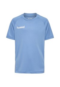 T-shirt de sport bleu clair à manches courtes avec col rond et logo blanc "hummel" sur la poitrine gauche et à l'intérieur du col.