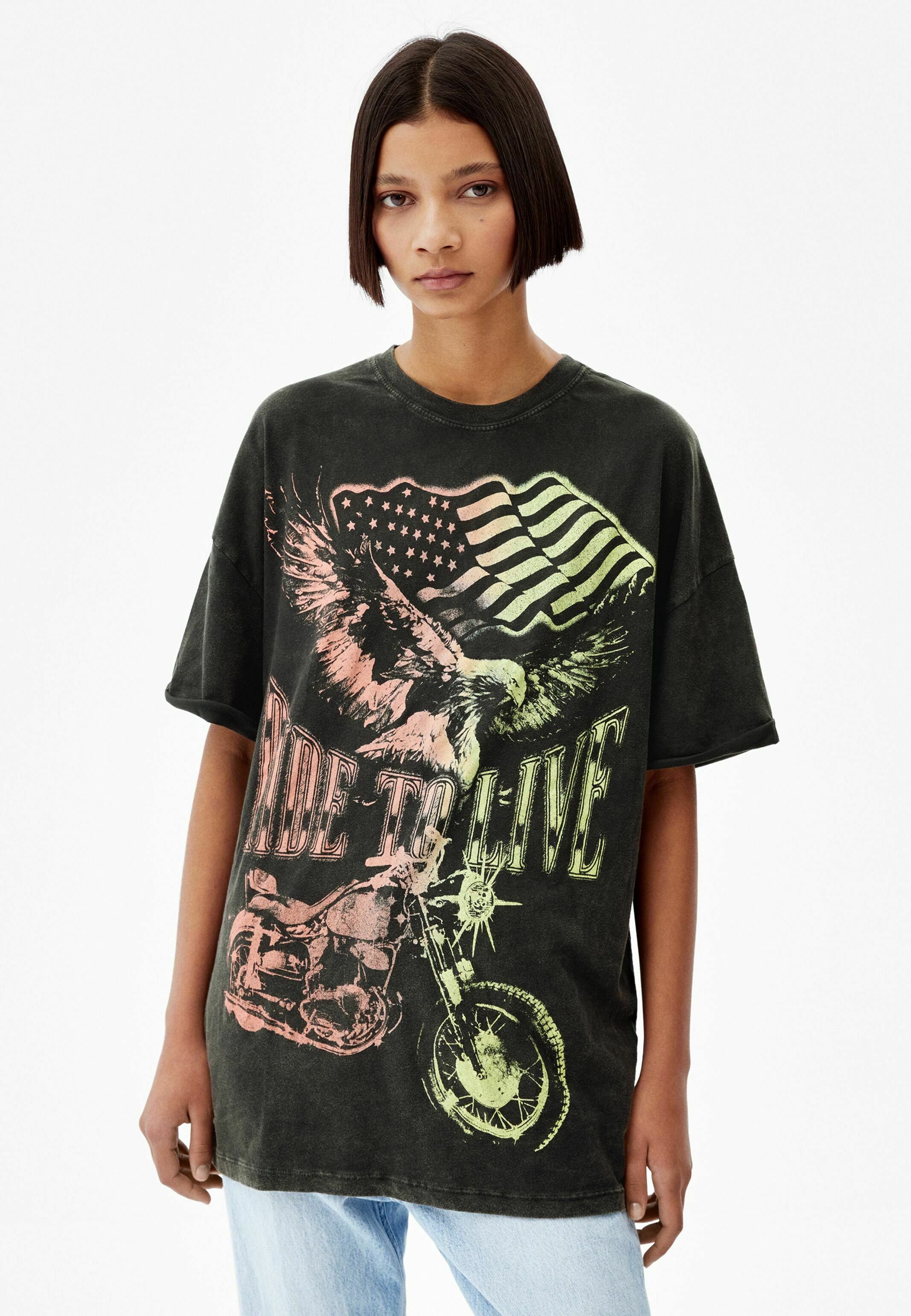 Bershka SHORT SLEEVE FADED EFFECT 