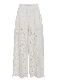 Weiße Spitzenculottes mit Blumenmuster, elastischem Bund und weitem Bein. Der Saum hat eine gewellte Kante für zusätzlichen Detail.