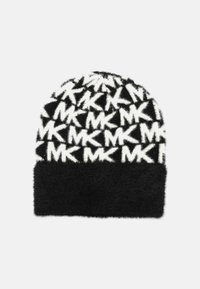 Bonnet en tricot noir et blanc avec une texture douce, ornée de motifs "MK" répétés et d'un revers noir uni à la base.