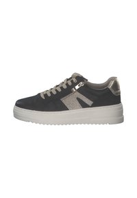 Baskets noires avec une finition texturée, des accents métalliques, des lacets beiges et un panneau latéral pailleté. Elles présentent une épaisse semelle blanche et un détail à fermeture éclair.