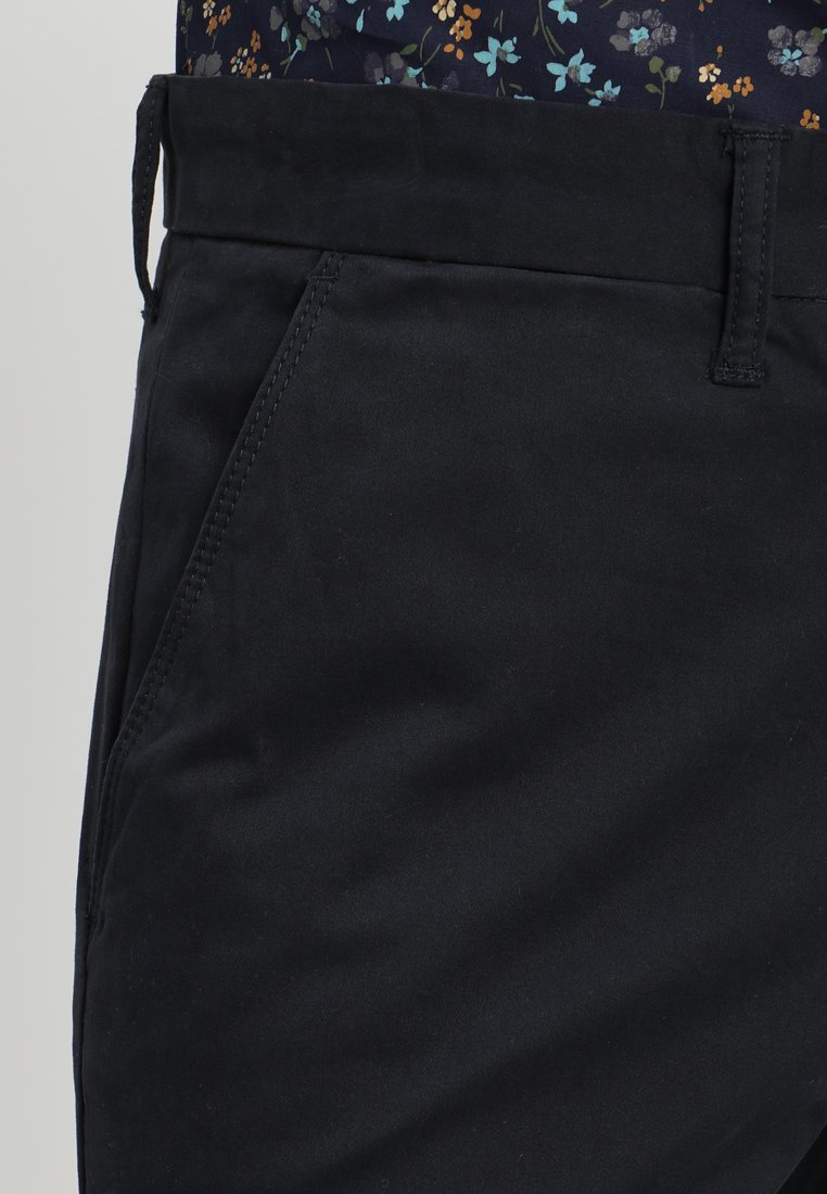 Matinique PRISTU Chinos dark navy Zalando.no Blue Chinos Matinique Chinos - Herreklær er billig