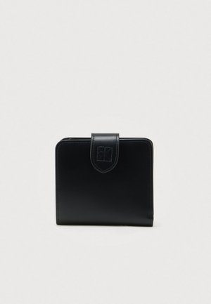 SNAP TAB SQUARE BILLFOLD - Punge - black