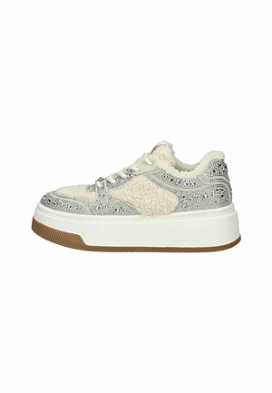 Sneakers - silver
