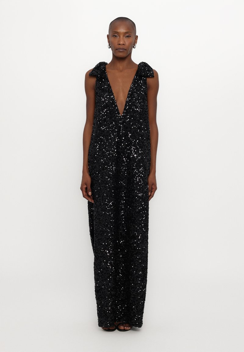 N1 BLACK DRESS