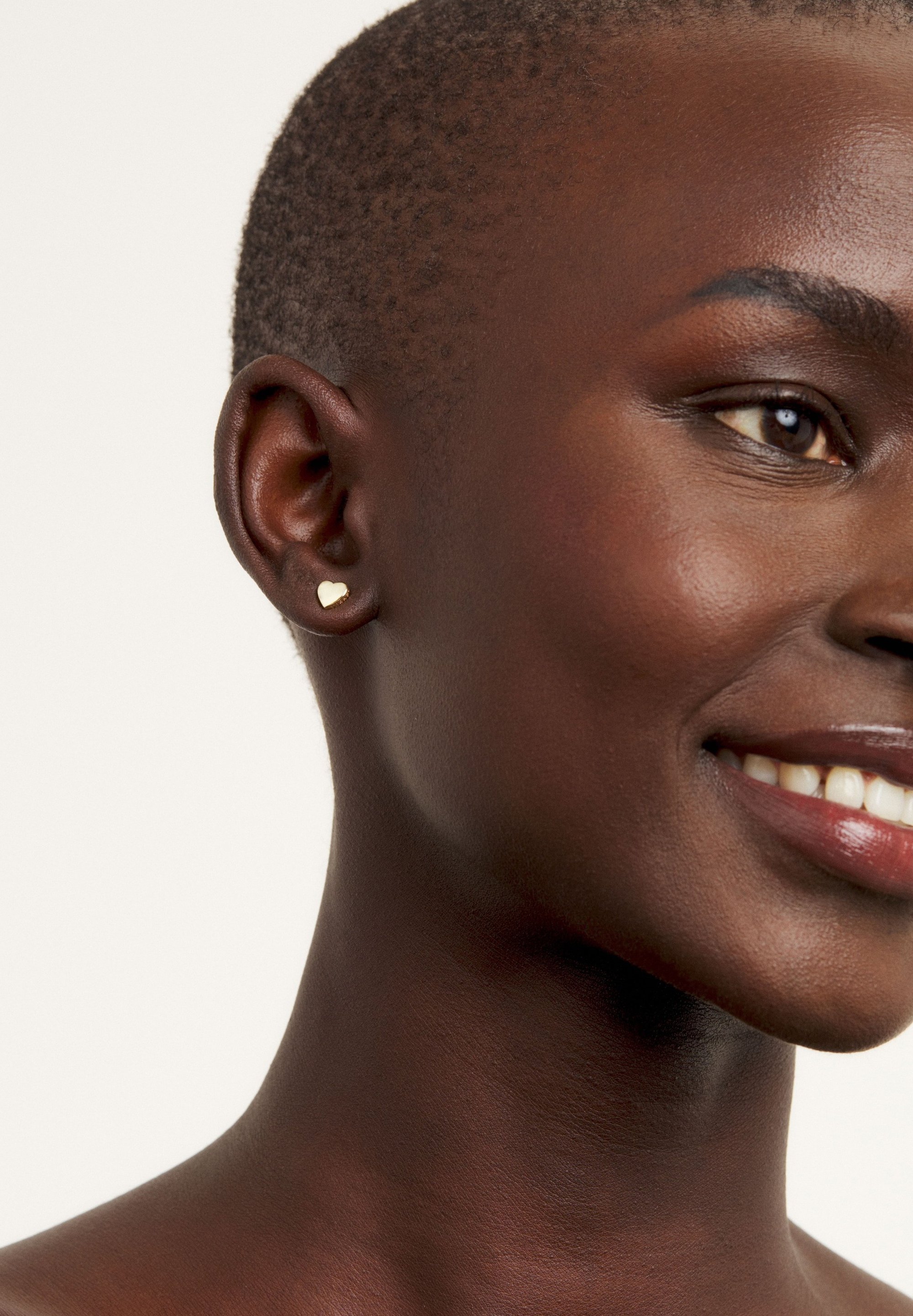 ted baker harly tiny heart stud earrings