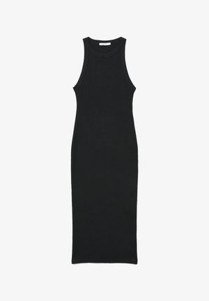 Abito midi nero senza maniche, a costine, con collo alto e silhouette aderente, steso su uno sfondo bianco.