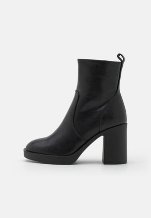 Platform-nilkkurit - black