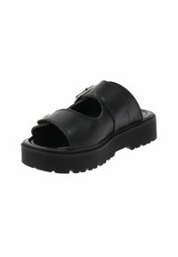 Sandal in pelle nera con due fasce larghe, design aperto sulla punta e suola spessa e scolpita. Caratterizzato da un accentuato fibbia laterale per la regolazione.