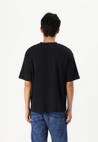Selected Homme SLHLOOSEOSCAR O NECK TEE 3 PACK - T-shirt básica - oatmeal/white/black