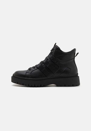 YOURTURN by Zalando, UNISEX - Μποτάκια - black