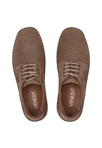 Braune perforierte Lederschuhe mit kontrastierenden Schnürsenkeln und Nähten. Rundhaardesign und gepolsterte Innensohle mit sichtbar eingearbeitetem Logo.