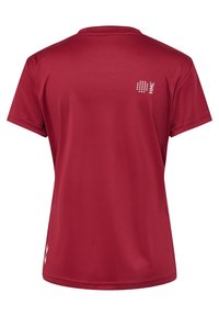 Punainen lyhythihainen urheilupaita, joka on valmistettu sileästä ja kevyest ä kankaasta. Paidassa on pieni valkoinen logo yläselässä ja yksinkertainen pyöreä pääntie.