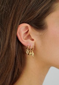 My Jewellery MORE SET OF THREE WITH SHELLS - Boucles d'oreilles - goudkleurig