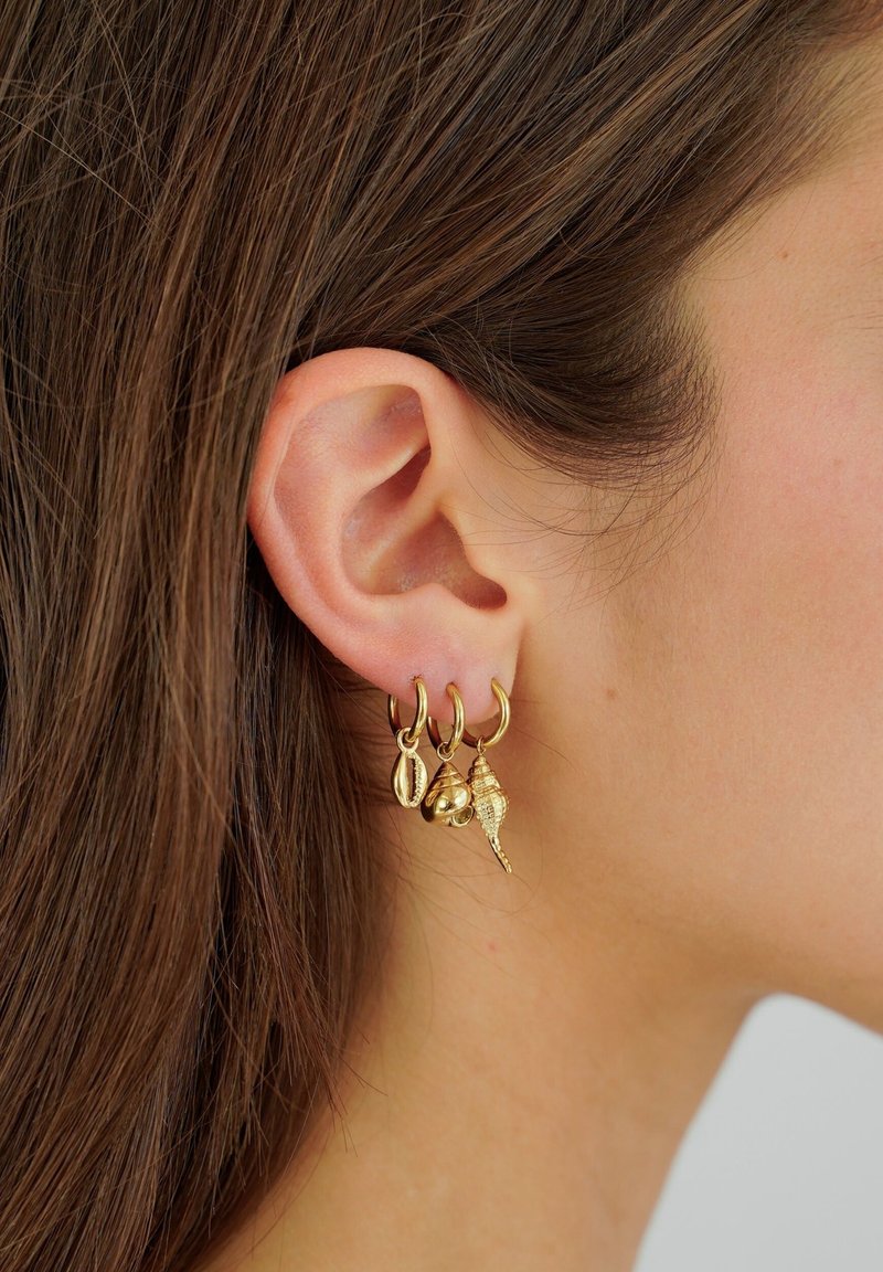 My Jewellery MORE SET OF THREE WITH SHELLS - Boucles d'oreilles - goudkleurig