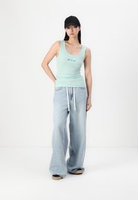 GAP TANK - Viršus - aqua glass