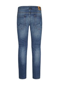 Blå denimjeans med slim fit, fem fickor och subtila whiskeringdetaljer; har en märkespräglad läderlapp vid midjan och kontrasterande sömmar.