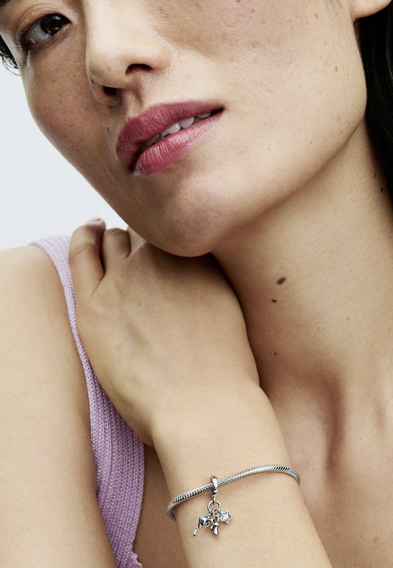 Pandora 2024 GRADUATION TRIPLE DANGLE  - Talizman - silver coloured