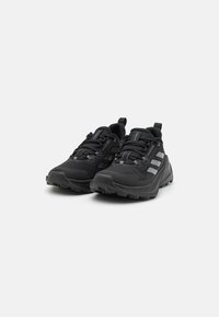 Adidas Terrex TRAILMAKER 2 - Turistiniai batai - core black/grey four