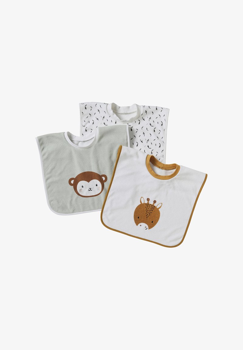 Drei Baby-Lätzchen mit Halsöffnungen; eines weiß mit schwarzen Strichen, eines grau mit einem Affengesicht und eines weiß mit einem Giraffengesicht und braunen Akzenten.