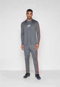 Nike Performance ACADEMY SET - Fato de treino - iron grey/dragon red