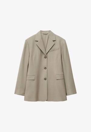 Blazer beige chiaro monopetto con tre bottoni, colletto con risvolto a incavo, due tasche frontali con pattina e una tasca al petto a filetto.