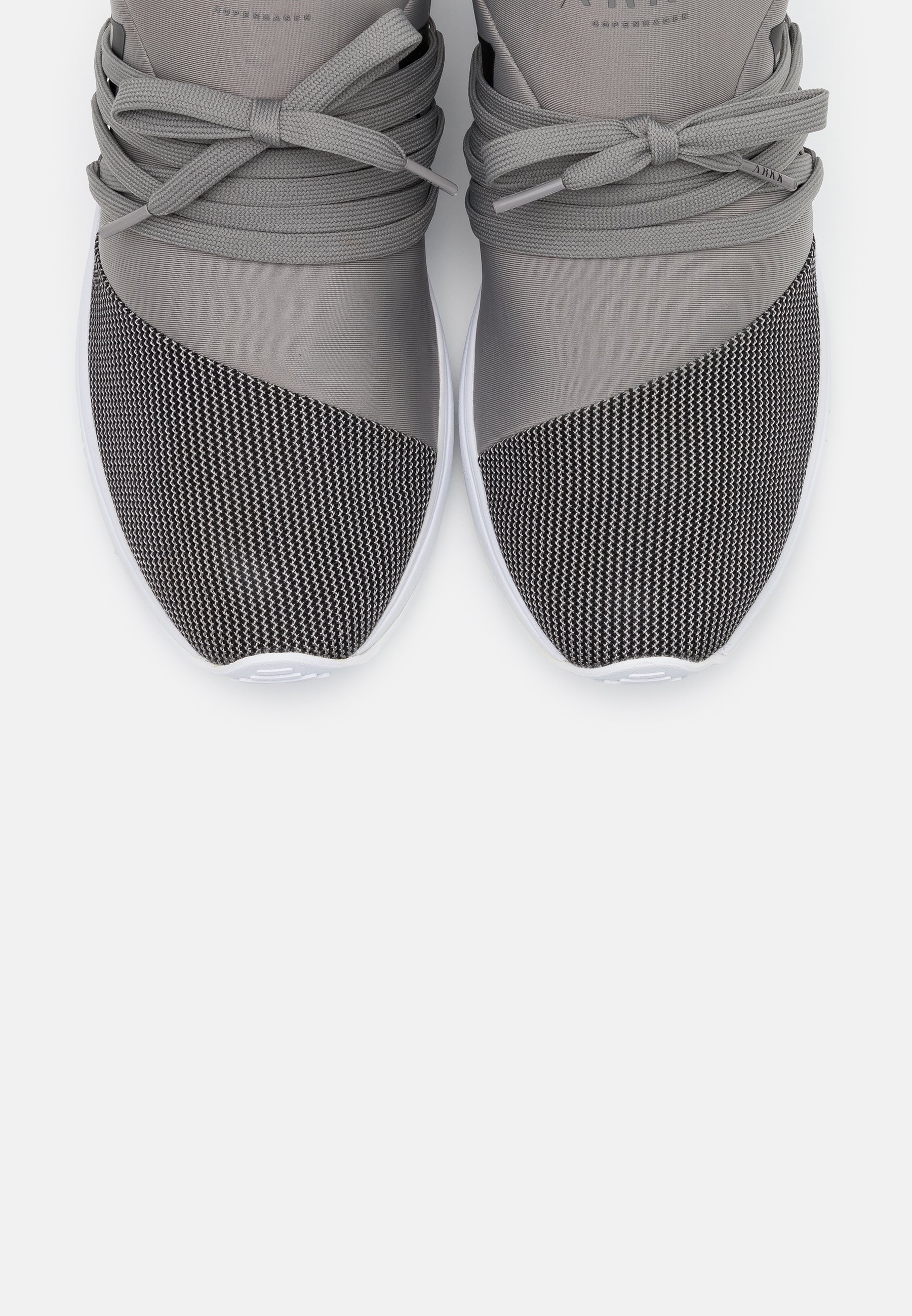 ARKK Copenhagen RAVEN S-E15 - Joggesko - silver/grey/black ARKK Copenhagen RAVEN S-E15 - Joggesko - silver/grey/black
