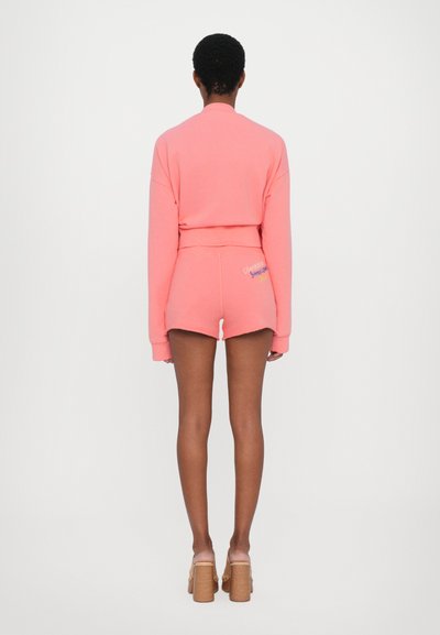 Dsquared2 FIT SHORT - Treniņtērpa apakšdaļas - coral