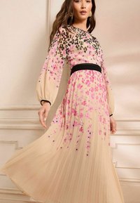 Love & Roses PETITE FIT - PRINTED CREW NECK  LONG SLEEVE. - Maksi garuma kleita - ivory animal