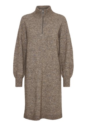 Robe en tricot de couleur marron, avec un col montant à fermeture éclair, des épaules tombantes et des manches longues avec des poignets côtelés.
