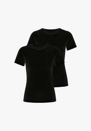 Zwei schlichte schwarze T-Shirts mit kurzen Ärmeln und Rundhalsausschnitt, eines leicht vor dem anderen, auf weißem Hintergrund gezeigt.