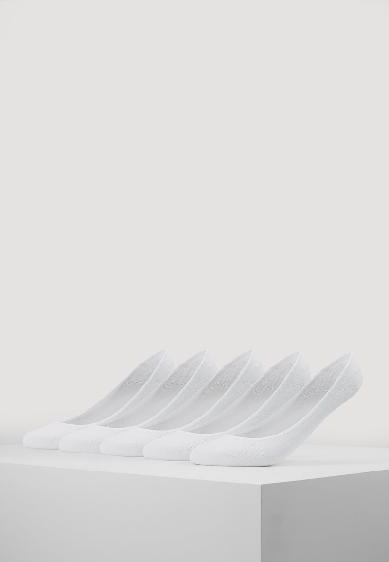 White ankle socks displayed in a row, featuring a smooth texture and low-cut design for minimal visibility when worn.