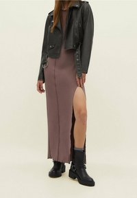 Stradivarius Chaqueta de cuero sintético - black