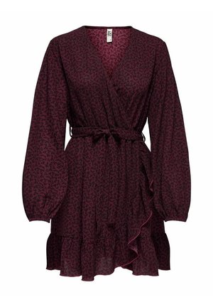 Lila Wickelkleid mit langen Ärmeln und schwarzem Blumenmuster, tailliertem Gürtel und gerafftem Saum.
