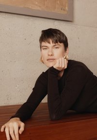 Tiger of Sweden OVIE - Striktrøje - dark chokolate