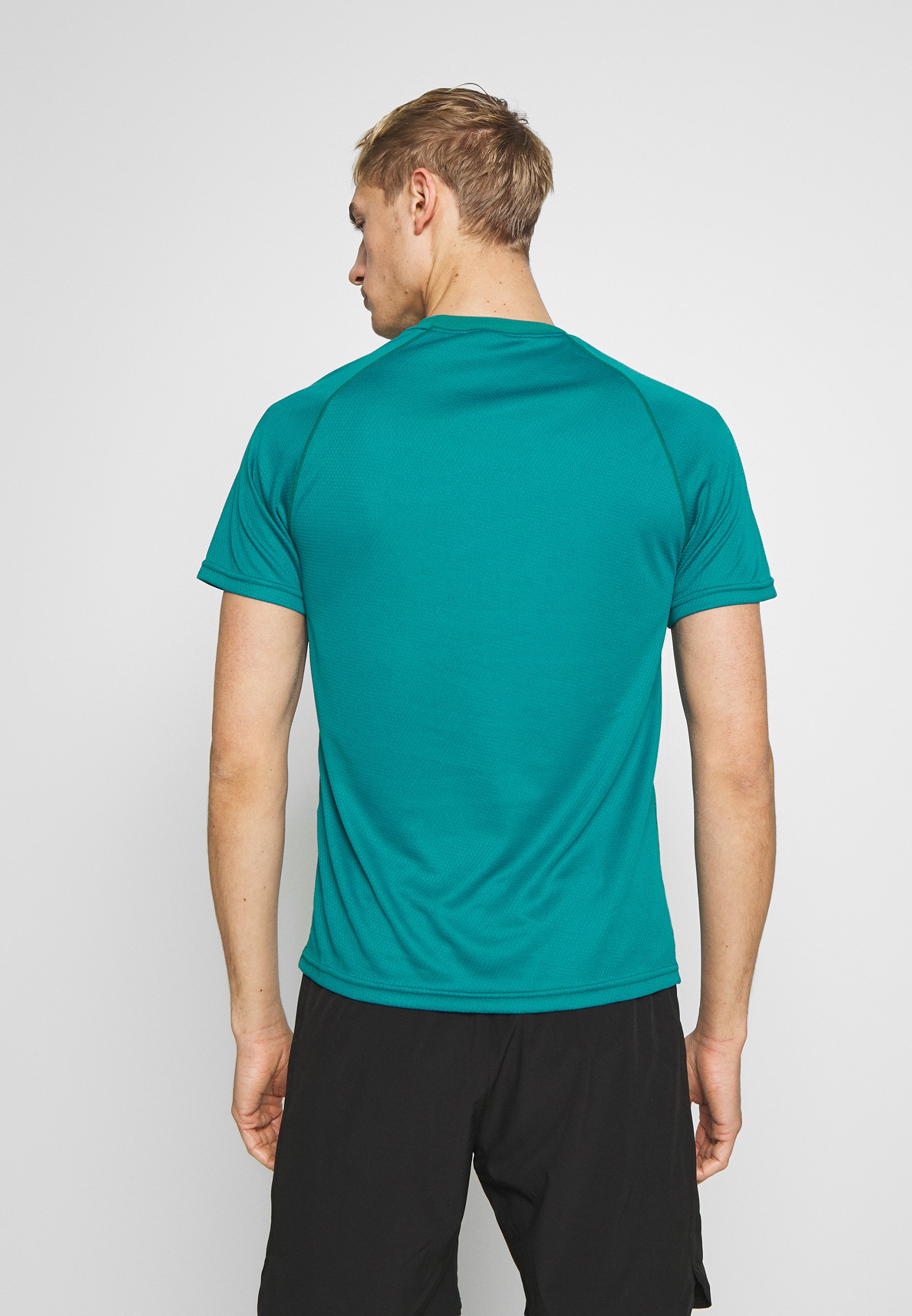 Lyle & Scott CORE RAGLAN T shirts teal green Zalando.no Lyle & Scott CORE RAGLAN - T-shirts - teal green