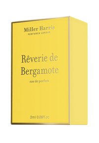 Gelbe rechteckige Box mit metallischer Schrift, die "Miller Harris", "Rêverie de Bergamote" und "eau de parfum" zeigt, Größe 2ml.