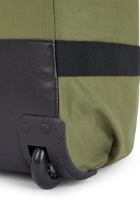 Kipling ART ON WHEELS M - Trolley - strong moss combo