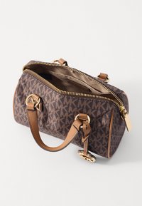 MICHAEL Michael Kors GRAYSON DUFFLE XBODY - Mala de mão - brn/acorn