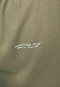 Jack & Jones JORVESTERBRO BACK SS CREW NECK  - Apdrukāts T-krekls - aloe