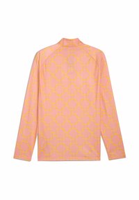 Dlhý rukáv športová košeľa v svetloružovej farbe s geometrickým žltým vzorom, hladkou textúrou a návrhom stojačika.