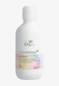 Bouteille en plastique blanche de shampoing Wella ColorMotion+, 100 ml, avec une forme incurvée et une étiquette irisée comportant le logo et les détails du produit.