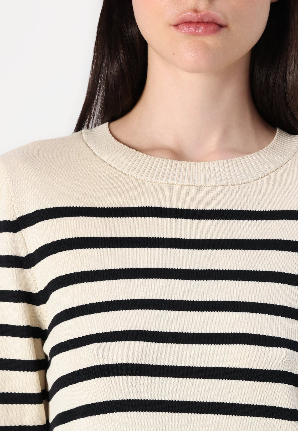 ONKALANA O NECK