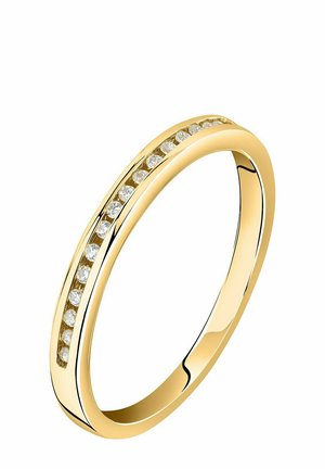 Goldring mit einer glatten, polierten Oberfläche. Enthält eine Reihe kleiner, klarer Edelsteine, die in den Ring eingesetzt sind. Schlankes, abgerundetes Design.