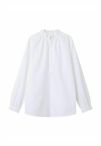 Camicia bianca a maniche lunghe realizzata in tessuto leggero, caratterizzata da scollo rotondo, chiusura con bottoni e polsini arricciati per una vestibilità morbida.